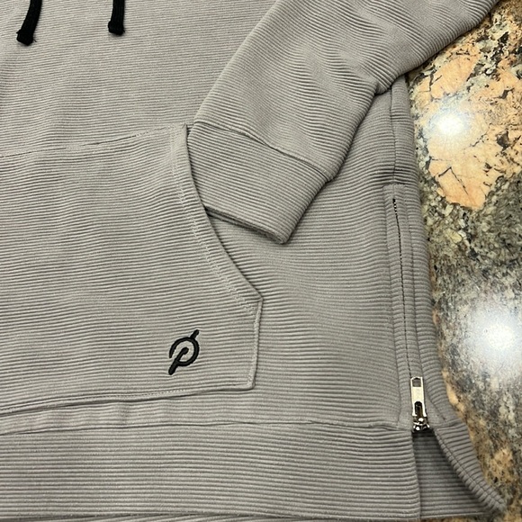 Peloton Gray Ribbed Hoodie Sweatshirt Kangaroo Pocket Long Sleeve Pullover SZ M - Picture 6 of 12